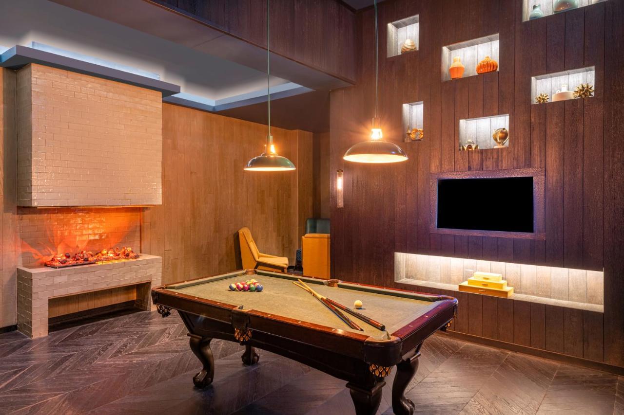 Fairmont Amman Ξενοδοχείο Εξωτερικό φωτογραφία The Billiard Room